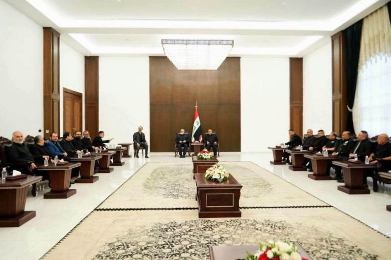 اجتماع موسّع بحضور مسؤولين وقيادات.
