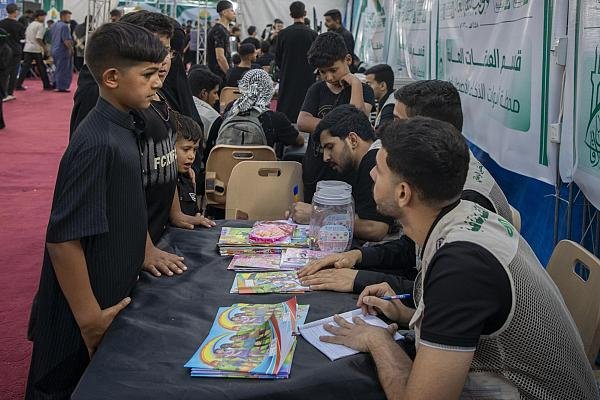 محطة توعوية تستقبل الأطفال والزائرين خلال زيارة الأربعين.