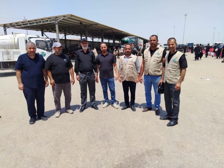 متابعة نقل الزائرين بالحافلات.